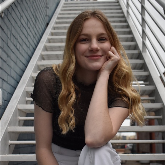 Meet your Posher, Molly - Picture 2 of 2